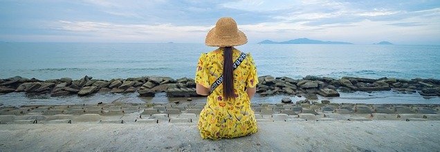 Things To Carry While Visiting Beaches